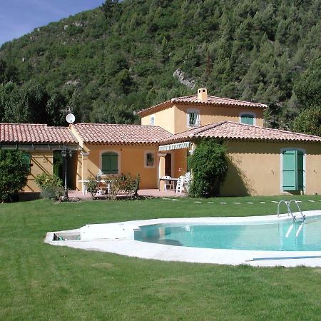Villa Mistral Дин Ле Бен Екстериор снимка